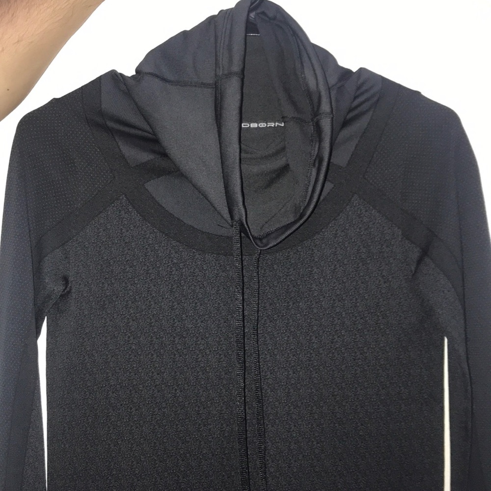 Women’s Under Armour long sleeve